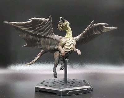 Rust Kushala Daora Monster Hunter Figure Builder Blind Box Figure 