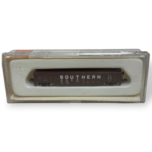 Góndola cubierta Con-Cor escala N Southern Railway 50’ 62961 vagón de carga | Zustand: Used
