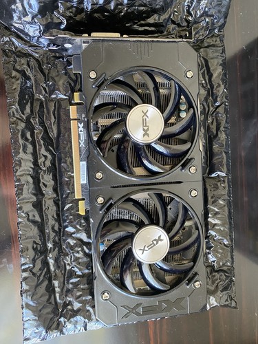 XFX AMD Radeon R9 380 4GB GDDR5 PCI-E Graphics Video Card DP DVI HDMI - Picture 2 of 6