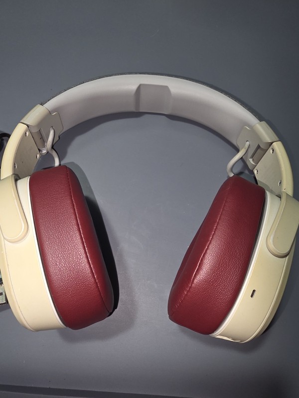 Skullcandy Crusher headphones - first edition