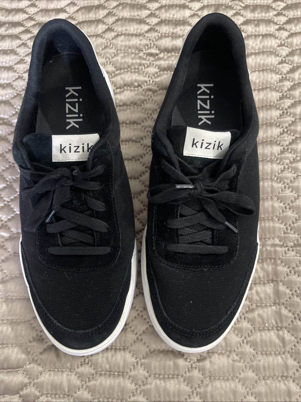 Kizik Mens Black Canvas Hands-Free Slip-On Sneakers Size 10 Excellent Condition