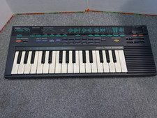 YAMAHA VSS-30 Digital Voice Sampler Keyboard