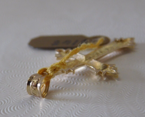 Stunning New Women's 14KT Yellow Gold Detailed Cross, 1.1g - Picture 3 of 4