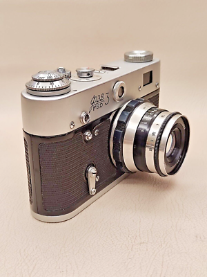 FED-3、induster-61 Vintage camera FED 3 Soviet Union Lens: Industar-61 L/D 2.8