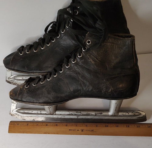 2 pair vintage black ice hockey skates antique size 10 and 8 Eagle & Johnson - Picture 13 of 13