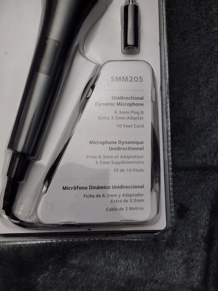 Singing Machine SMM-205 Unidirectional Dynamic Karaoke Microphone with 10 Ft. Co - Image 2 of 4