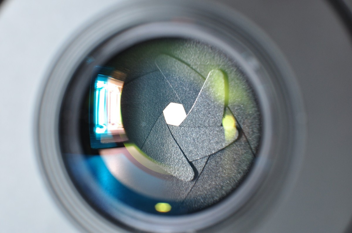 Excellent] CONTAX Carl Zeiss Distagon T* 25mm f/2.8 MMJ Lens C/Y