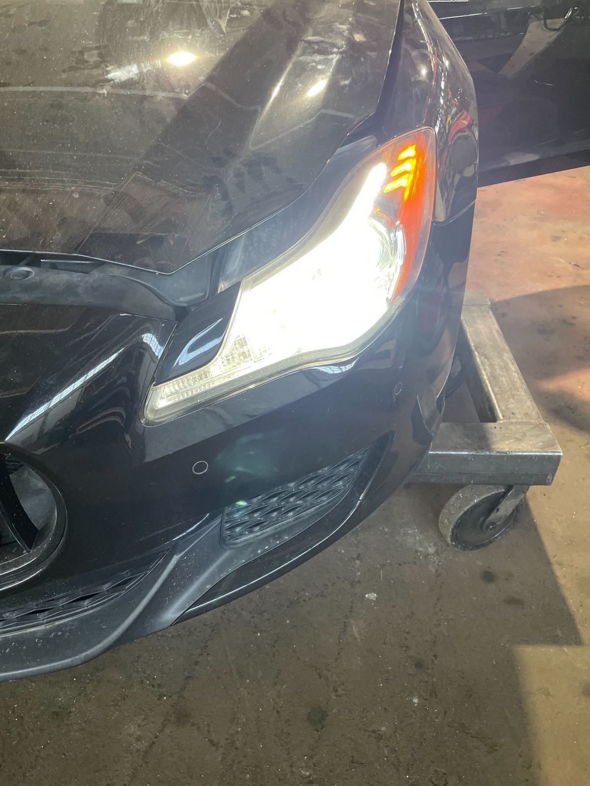 Front Left Headlight Headlamp 670006569 OEM Maserati Quattroporte M156 2014-16