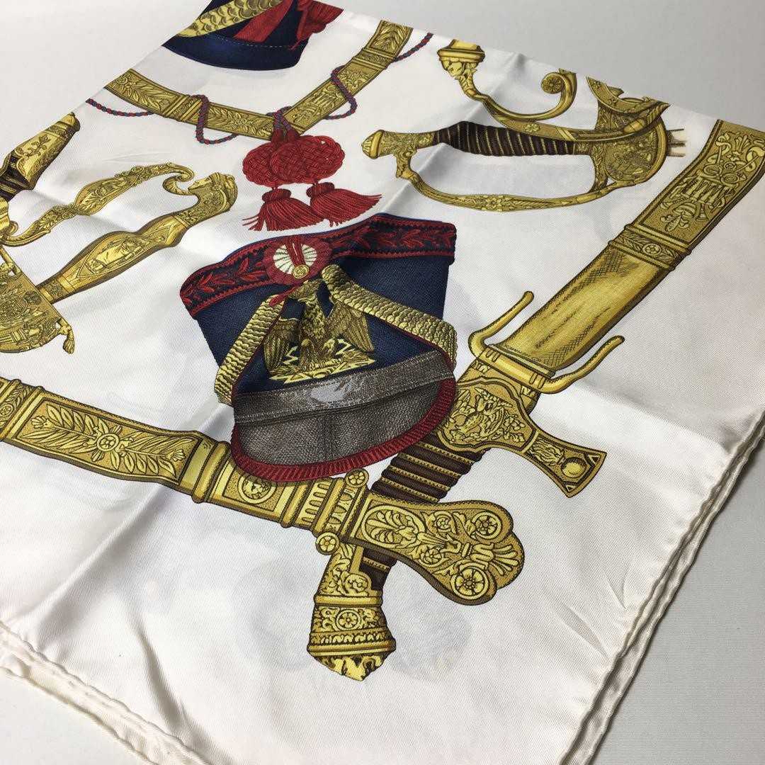 Hermes 2506-123 Carre 90 Silk Scarf in White