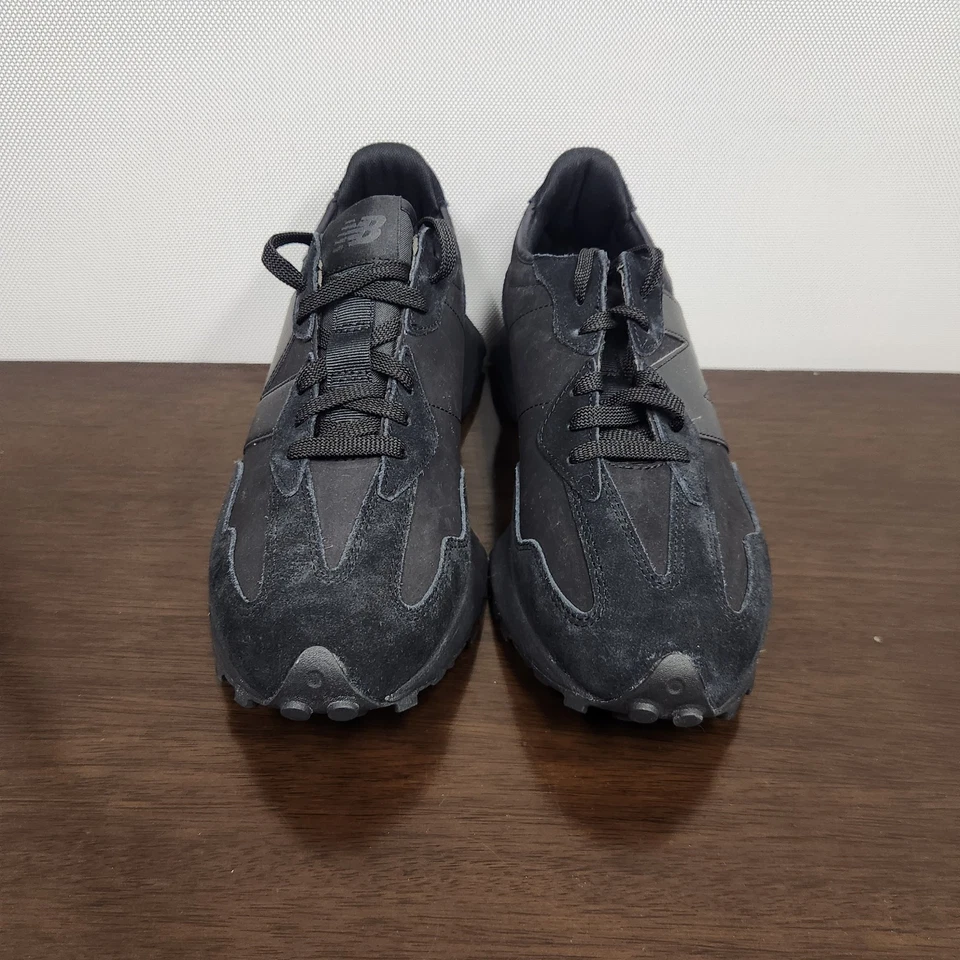 BRAND NEW NEW BALANCE 327 TRIPLE BLACK SZ 10.5 MS327LX1 990 RUNNING SNEAKERS - Image 2 of 4