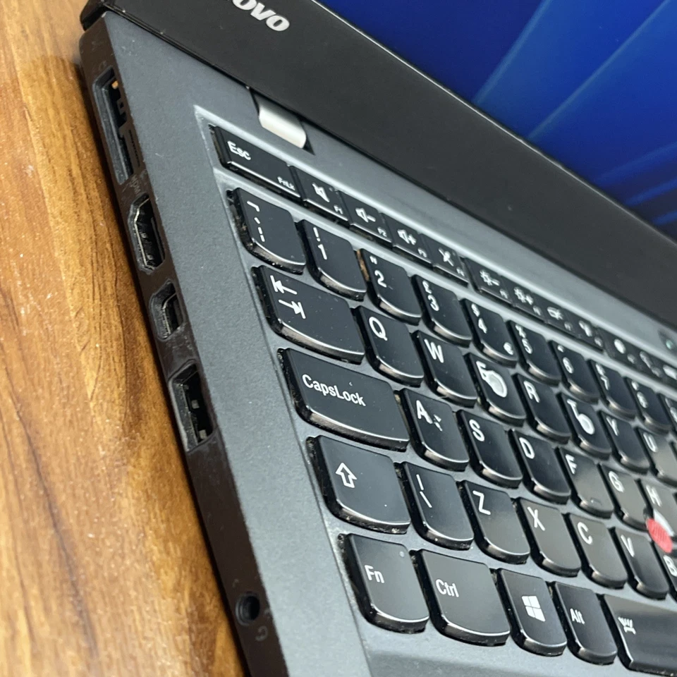 Lenovo ThinkPad X1 Carbon · i5-5200U · 8GB · 240GB, photo 2 of 5