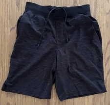 Lululemon T.H.E. Short Linerless 9" Updated Heathered Black Mens Small