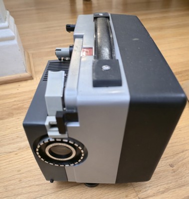 Sankyo Dualux 1000 Dual Format S8/R8mm Film Projector Untested in