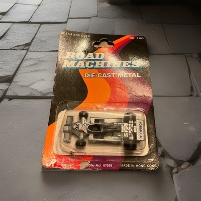 ROAD MACHINES #26 YARDLEY F1 RACE CAR