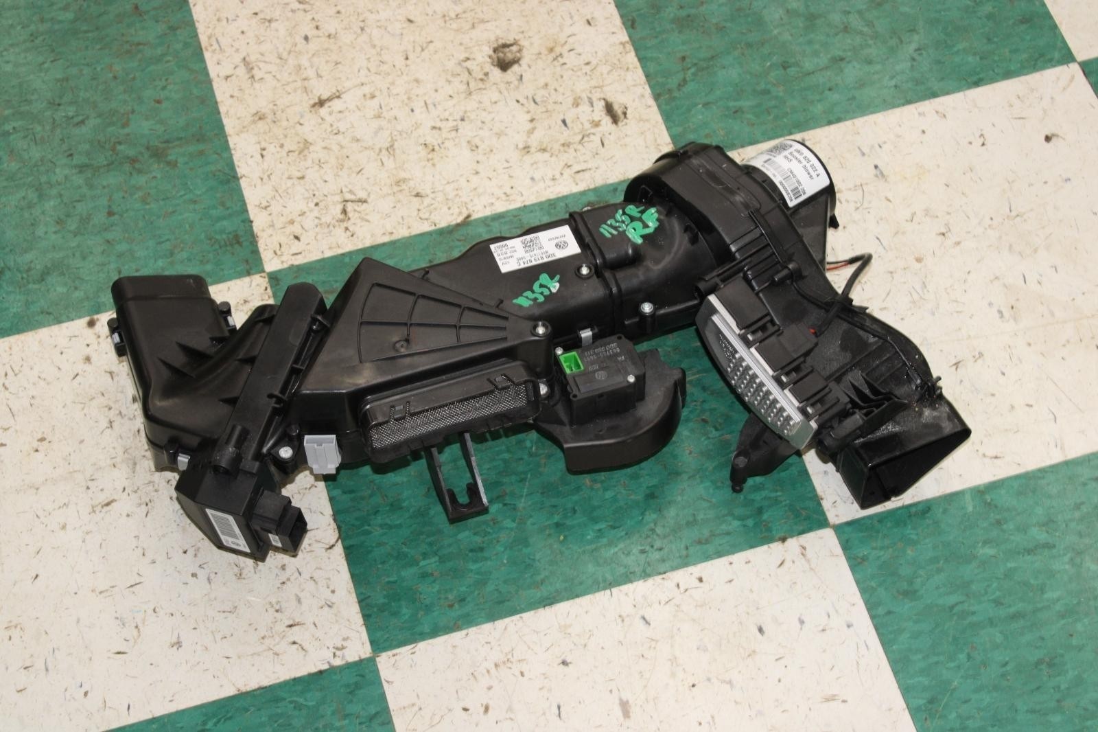 Bentley Flying Spur 2013-2018 Front Right Blower fan