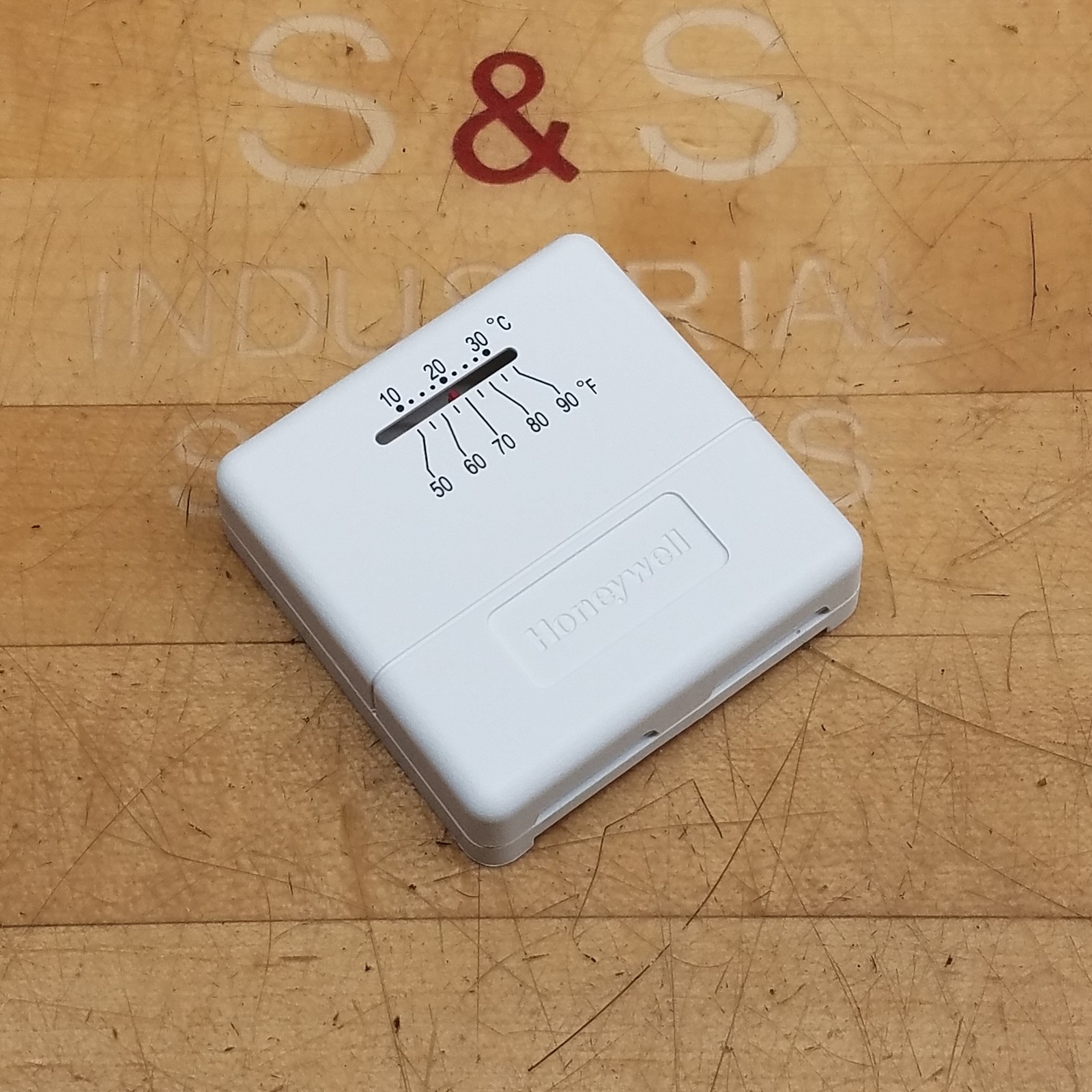 Honeywell T812A 1002 Heating Only Thermostat, 24VAC, 50-90°F - NEW