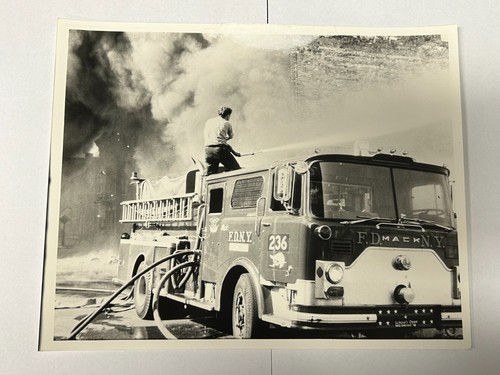 FDNY Engine 236 1975 Mack CF pumper Fire Apparatus Photo A62 | eBay
