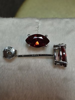 7.1mm Garnet Marquise 925 Sterling Silver Stud Earrings w/Butterfly Back