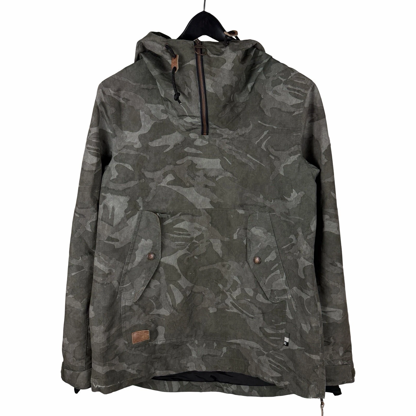 Mens DC Skateboards Camo Quarter Zip Snowboard Sport Jacket Size M
Opens in a new window or tab