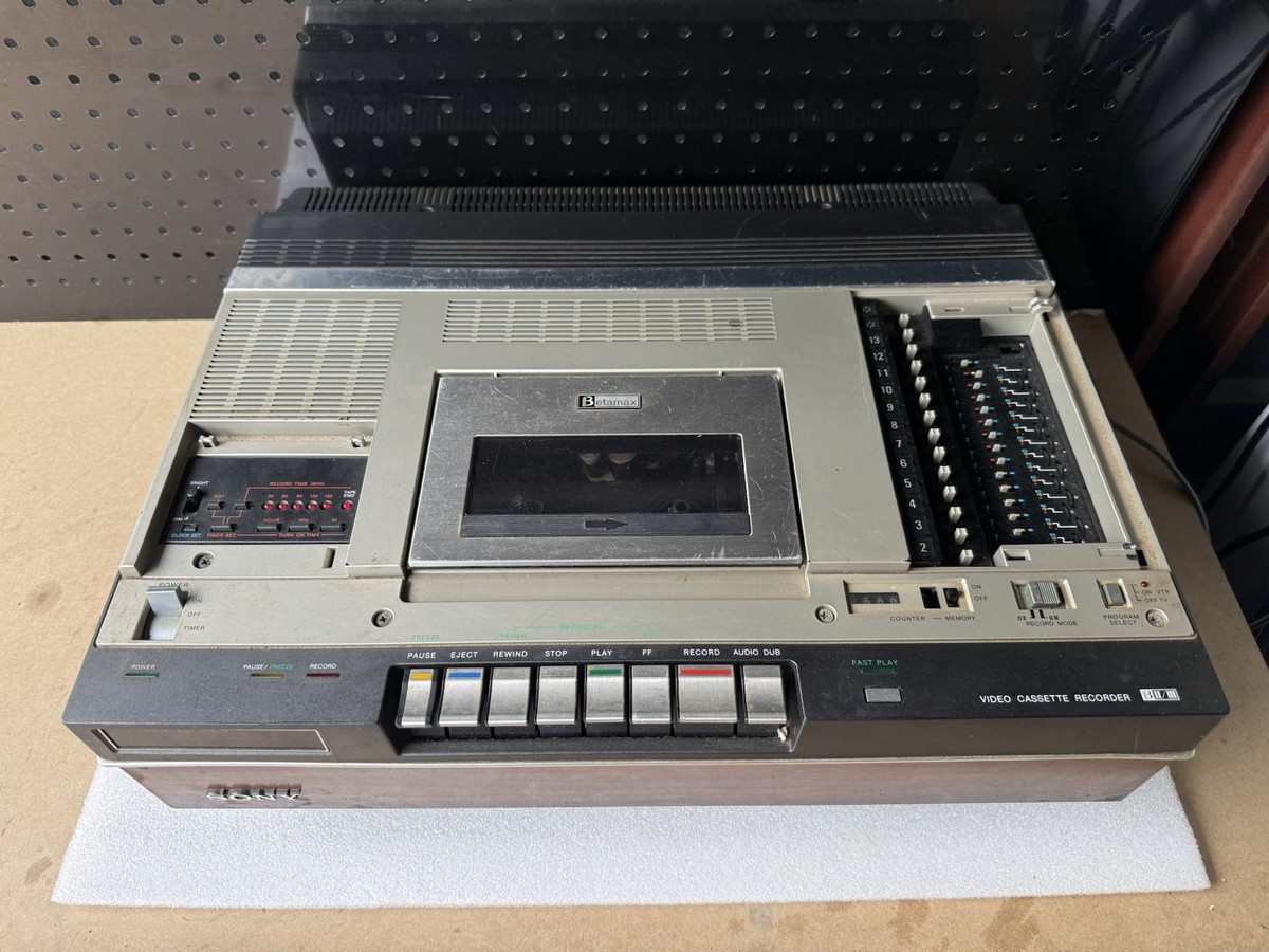 Vintage Sony Betamax SL-5400 Videocassette Recorder Player Weekend