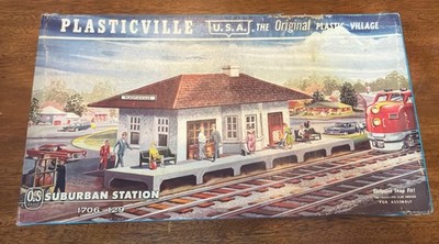 Vintage Plasticville U.S.A. Suburban Station 1706-129 O &S Gauge Train Bachmann