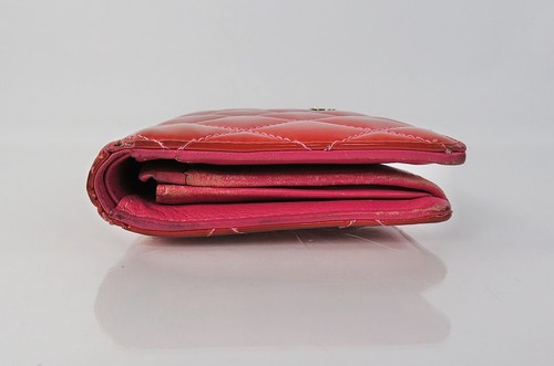 Auténtico monedero largo de charol acolchado rosa Chanel con cremallera #50556 - Imagen 4 de 20