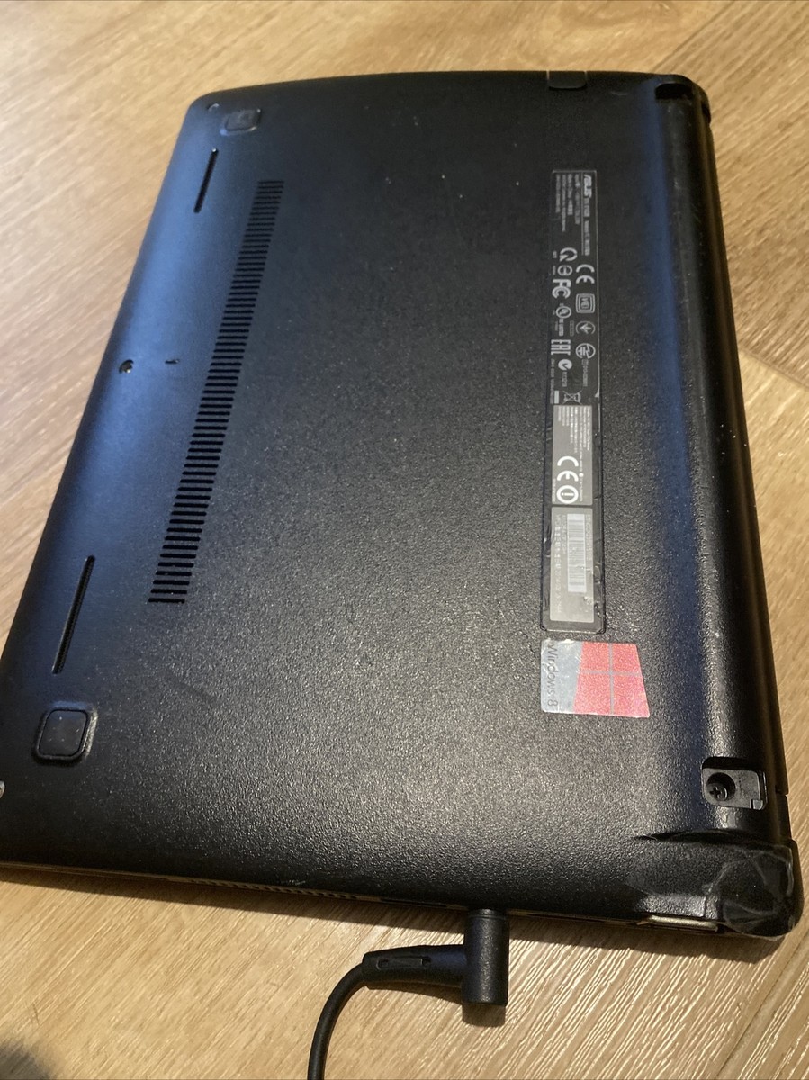 ASUS X102B ASUS 500GB, AMD A4-1200 1.0GHz, 4GB Touchscreen