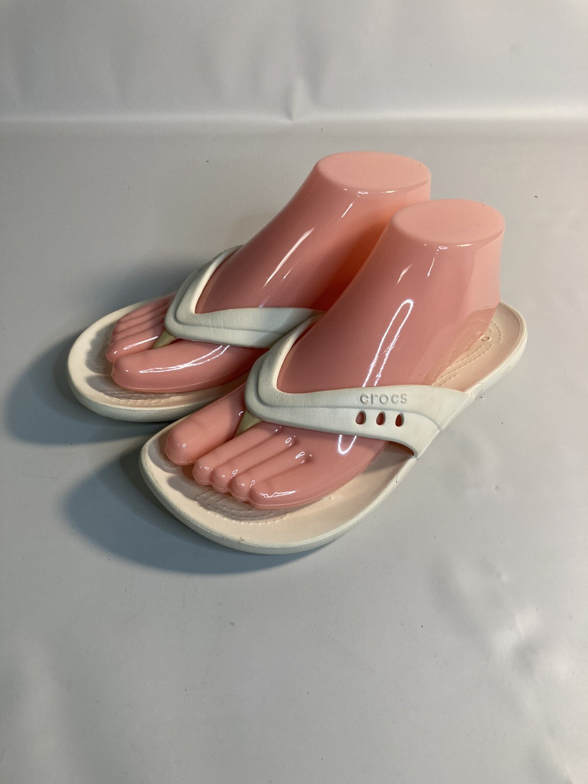 Crocs Womens white flip flops 7 Gem