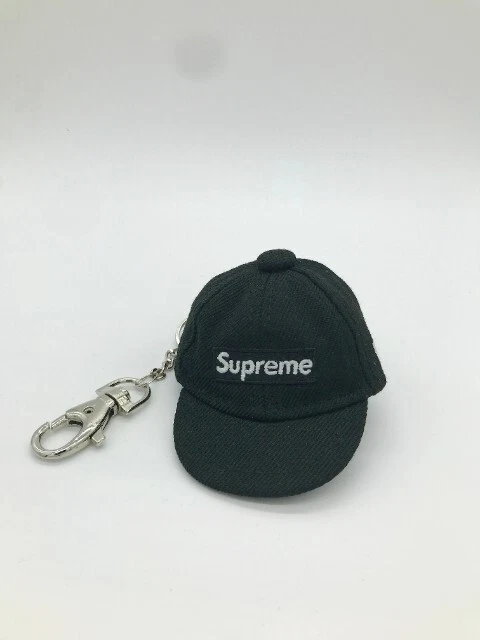 Porte clés Supreme 14AW New Era