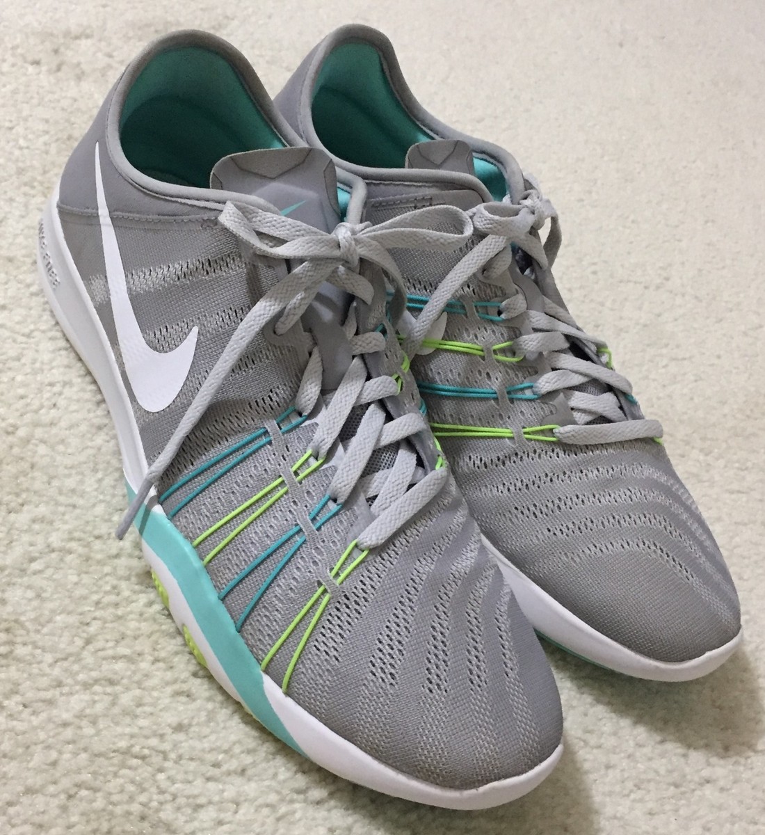 NIKE - NIKE FREE TR6　ナイキトレーニングシューズ25.5cm Nike Free TR 6 Training Shoes Women's Size 8.5 White/Silver