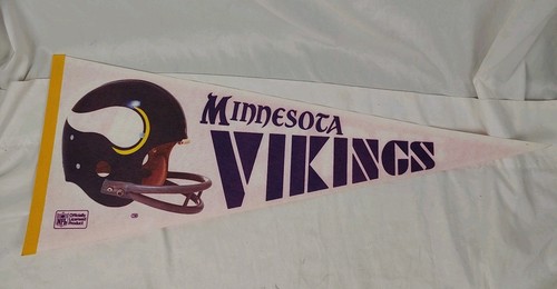 Vintage 1980s Minnesota Vikings NFL Football 3d Pennant Flag 28" Stiff Felt