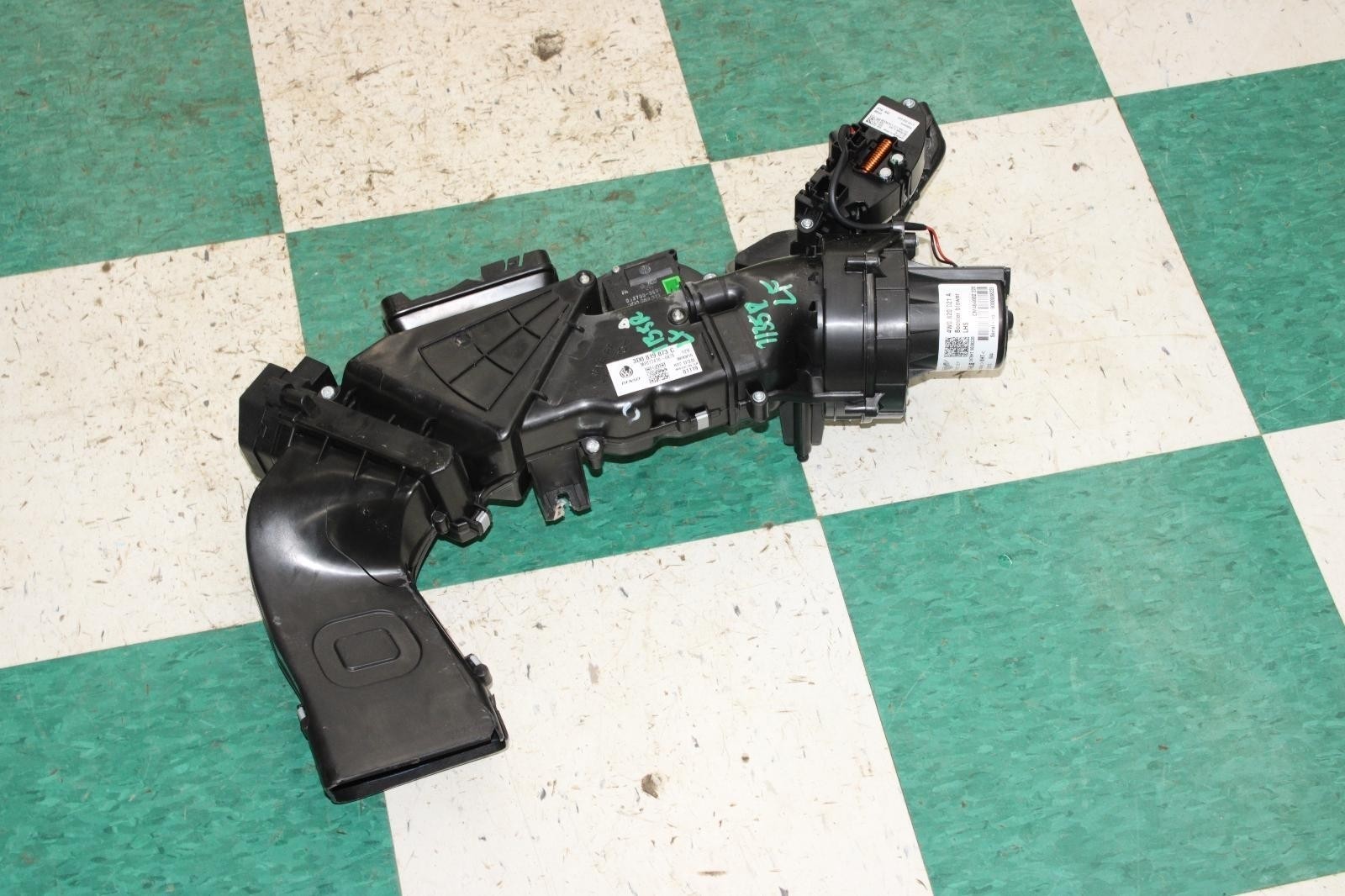 Bentley Flying Spur 2013-2018 Front Left Blower fan