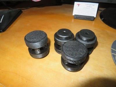 Sansui SR-838 spring feet for repairs. Felt pads on bottom. FREE shipping