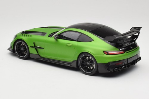 155032020 Mercedes AMG GT C190 Black Series Green Hell Magno Minichamps 1/18 - Imagen 5 de 6