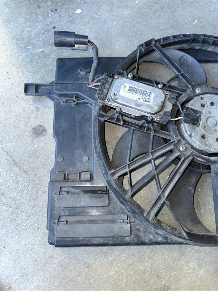 Conjunto de ventilador de refrigeración 621-274 para Volvo C30 C70 V50 S40 2005-2011 OEM Foto 2 de 3