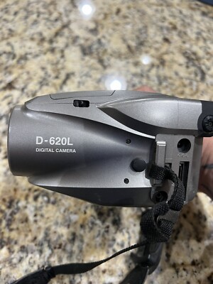 OLYMPUS D-product  中古 Amazon.com : Olympus D-490 2.1MP Digital Camera w/ 3x Optical Zoom