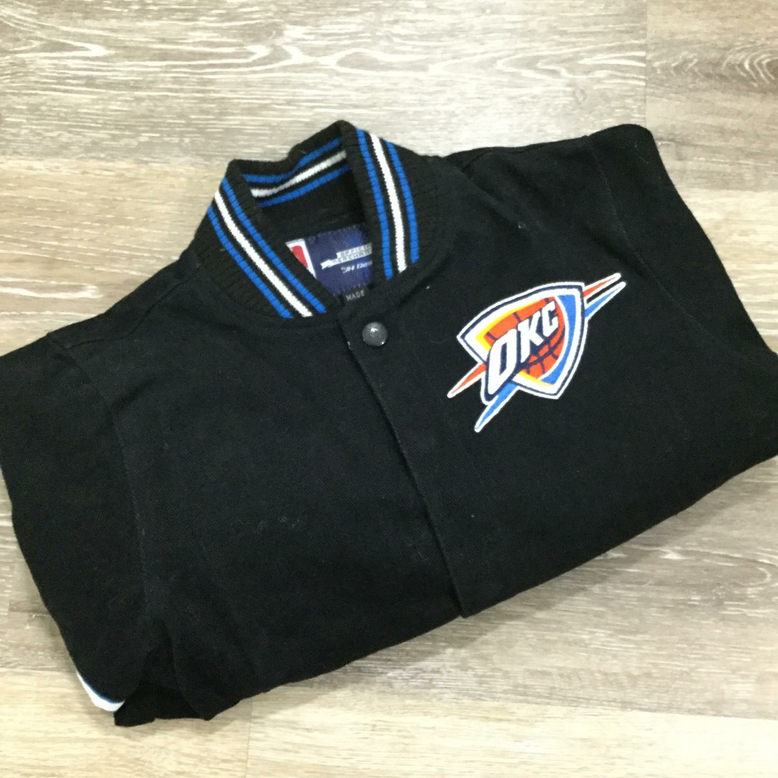 OKLAHOMA CITY THUNDER MAJESTIC NBA Snap 