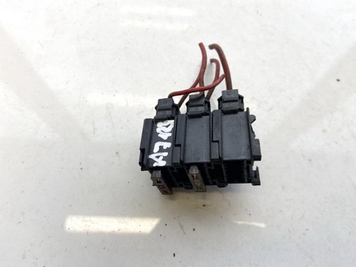 Volkswagen Passat 1998 Fuses used, Genuine #1470810-75