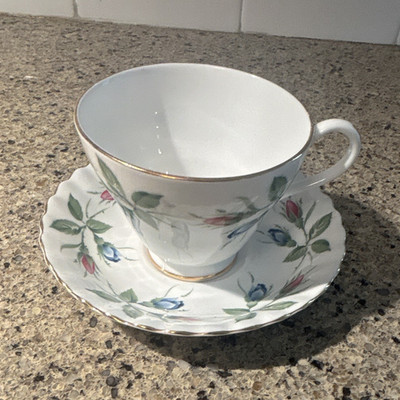 Royal Imperial Bone China Floral Tea Cup & Saucer Set England White Green