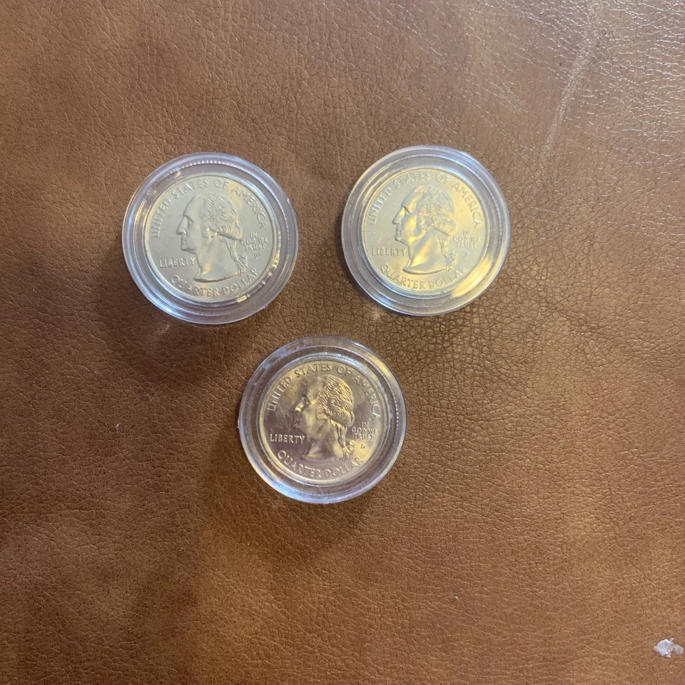 Lot of 3 Assorted Colorized US State Quarters - Image 2 of 2