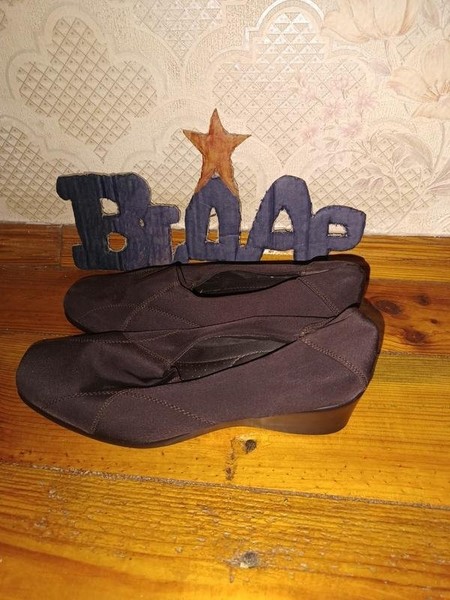 Women Spot On Heels Brown Textile 40