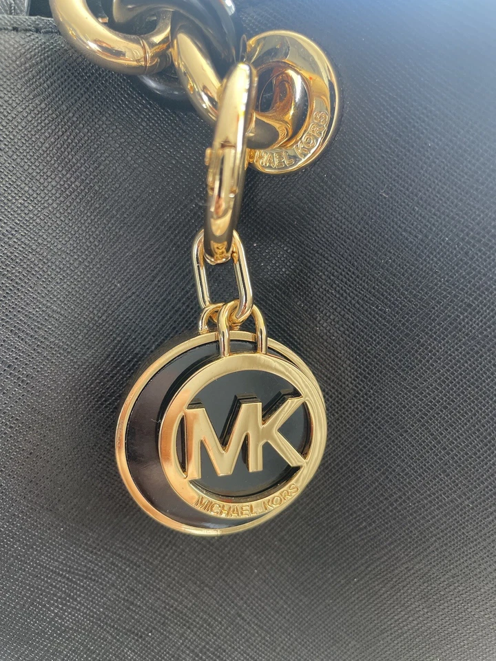 MICHAEL KORS CYNTHIA MEDIUM BLACK LEATHER SATCHEL BAG with golden MK Charm - Image 3 of 4