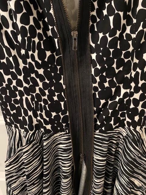 Sohung Designs Black & White PATTERN Adjustable Neck Zip Dress Small | eBay