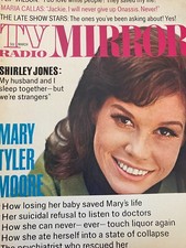 Mary Tyler Moore, Full Page Vintage Magazine COVER