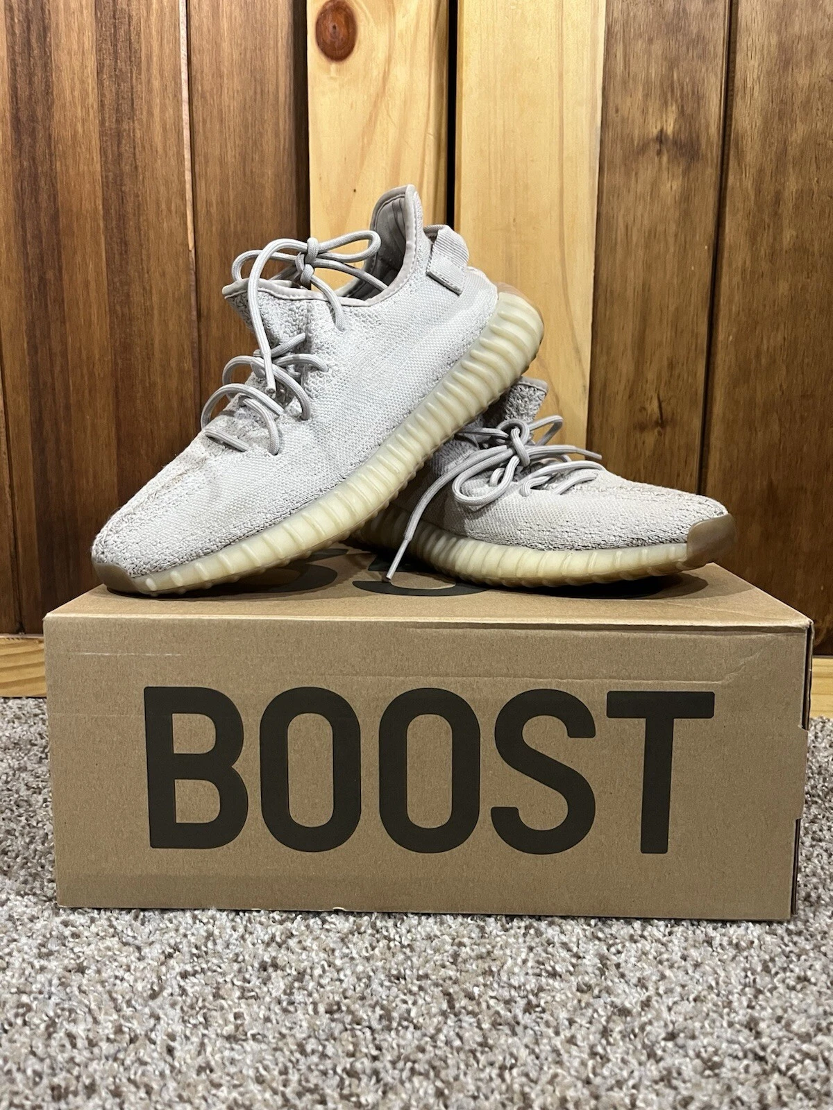 Scarpe casual uomo Adidas Yeezy Boost taglia 9 crema avorio usate APE 779001