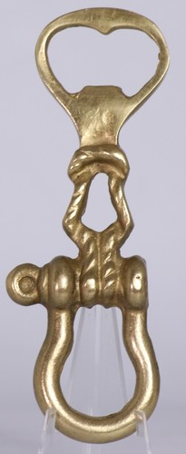 Vintage Brass Rigging Rope Shackle Bottle Opener - Picture 2 of 3
