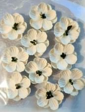 Bl&uuml;ten Streudeko  Basteln  Florella Bl&uuml;ten  wei&szlig;  Maulbeerpapier Neu