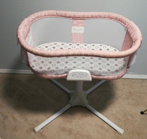 halo bassinet with vibration