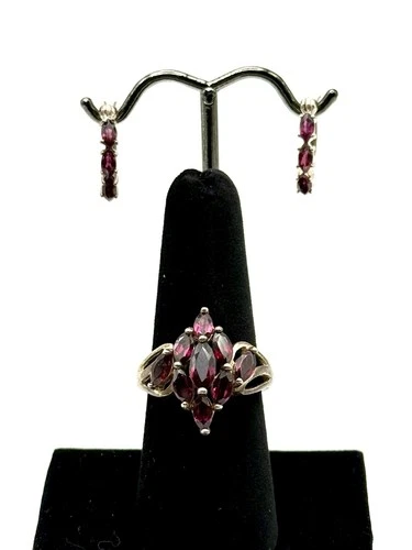 Vintage AVON 925 Sterling Silver Genuine Garnet Ring & Earrings Size 8