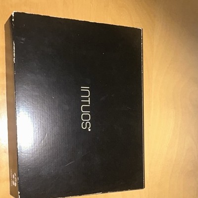 Wacom Intuos S Small Black, Grafiktablet mit Stift